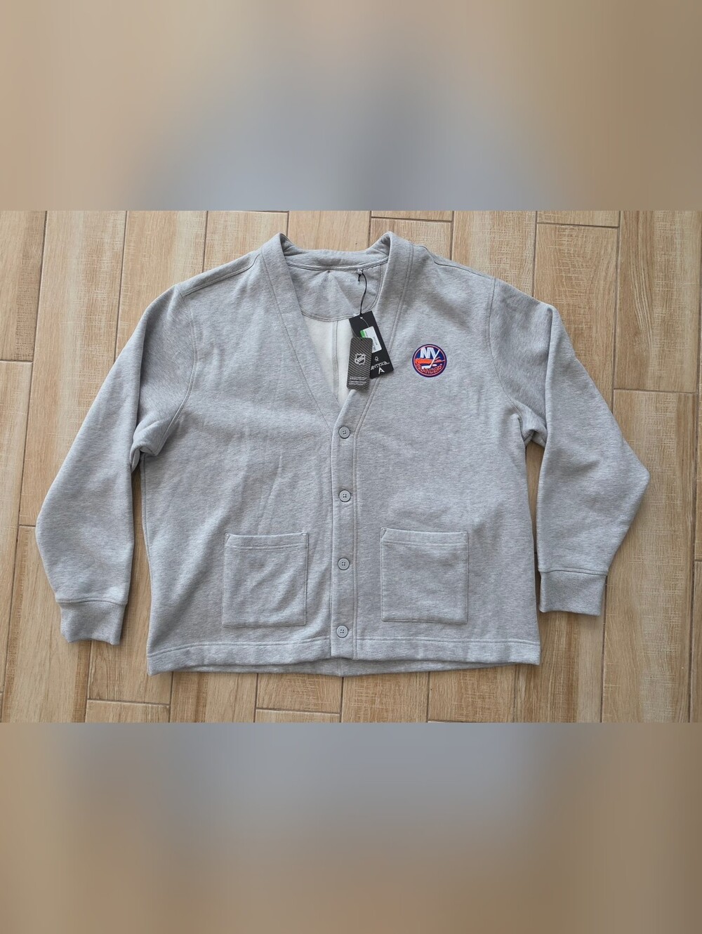 NWT Antigua NHL New York Islanders Victory Cardigan Sweater Mens 2XL Gray Button